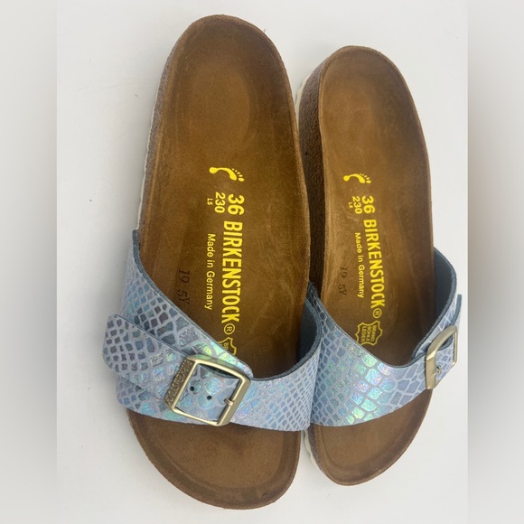 Birkenstock Women’s Arizona Sandal Sky Blue Shiny Snake Sky Size 36 (230) NEW - Picture 9 of 10